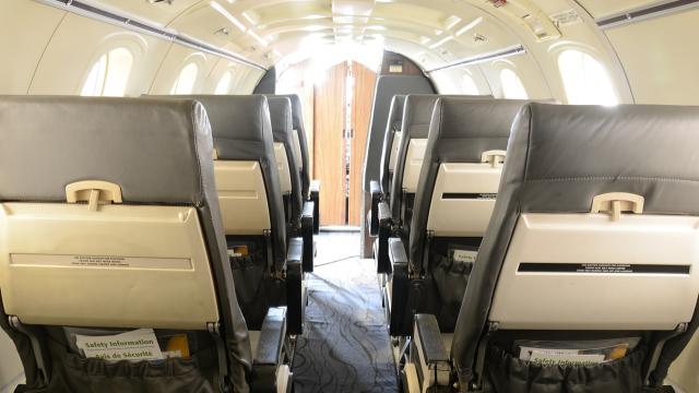 Beechcraft 1900D Seating 2